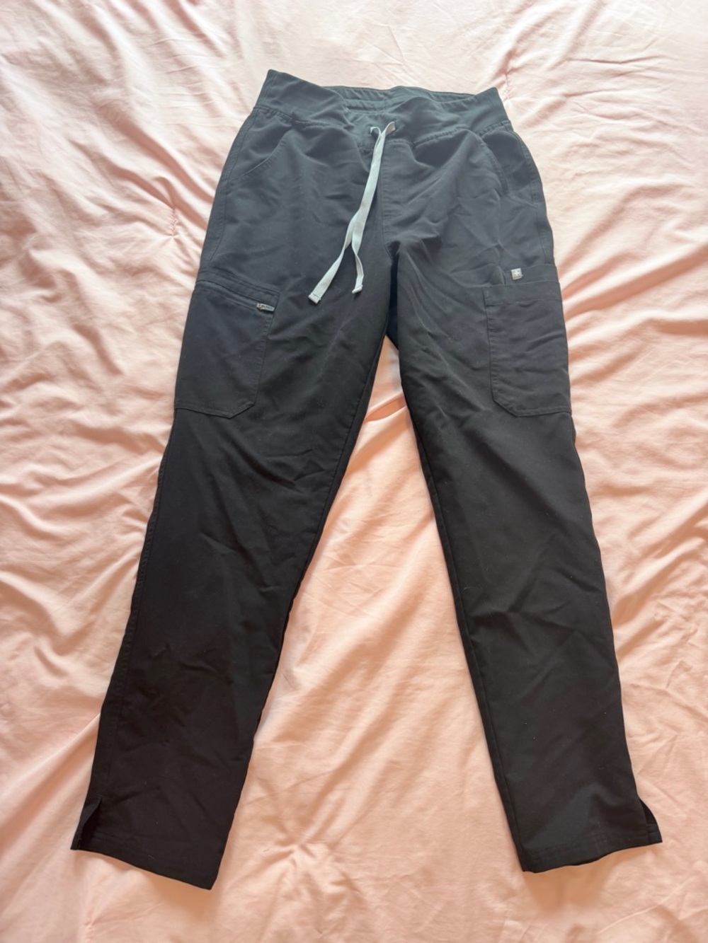 Figs Women’s Black Drawstring Cargo Joggers